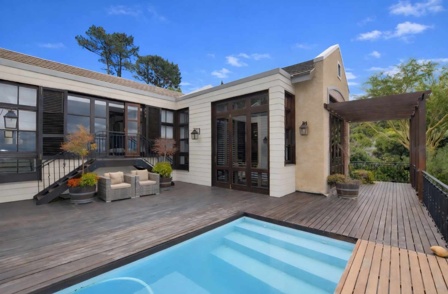 5 Bedroom Property for Sale in Kanonberg Western Cape